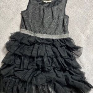 H & M girl drees size 12/13 Y good condition